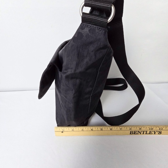 Baggallini Pocket Town Bagg Nylon Crossbody Shoulder Bag Black Cheetah Print - Picture 10 of 10